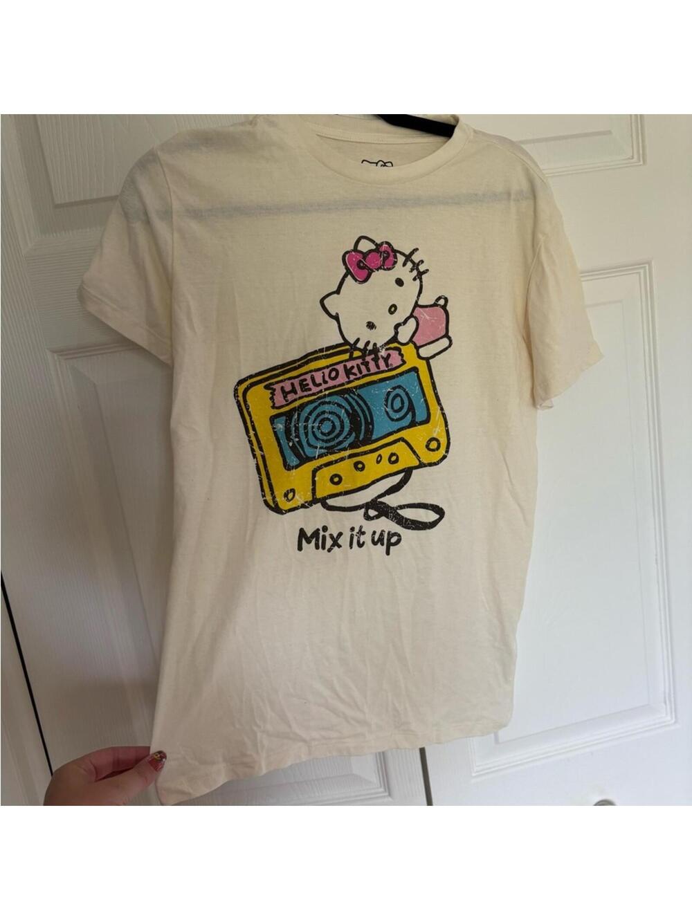 Hello Kitty Cream T-Shirt
